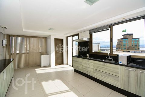 Image 11 - 916372