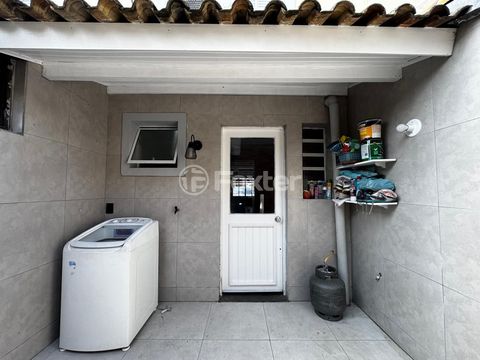 Image 4 - 916379