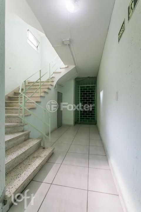 Image 16 - 916413