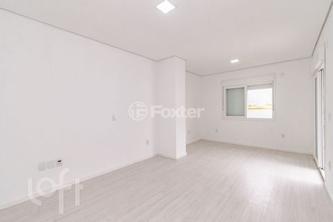 Image 11 - 916423