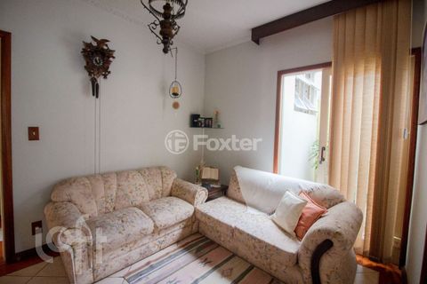 Image 7 - 916425