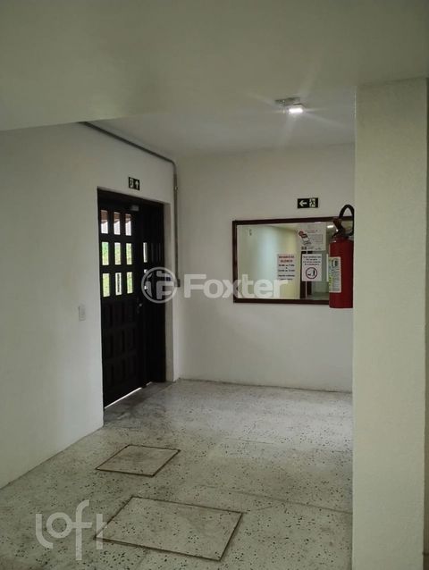 Image 4 - 916426
