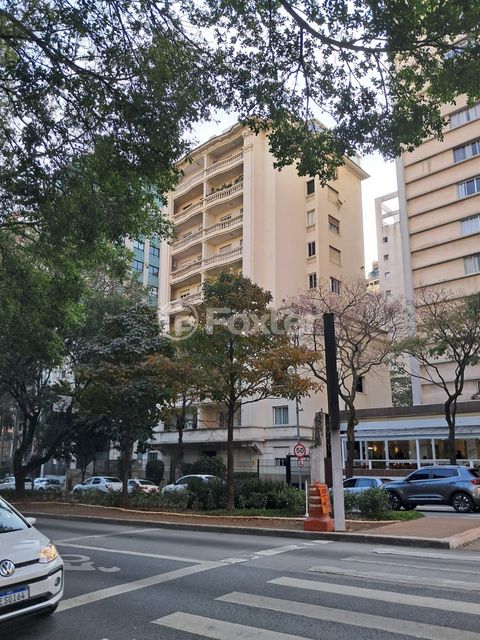 Image 2 - 916427
