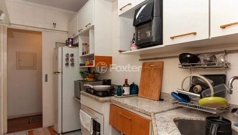 Image 8 - 916428