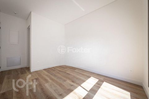Image 4 - 916438