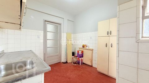 Image 4 - 916454