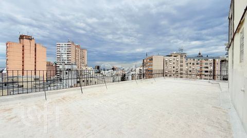 Image 18 - 916454