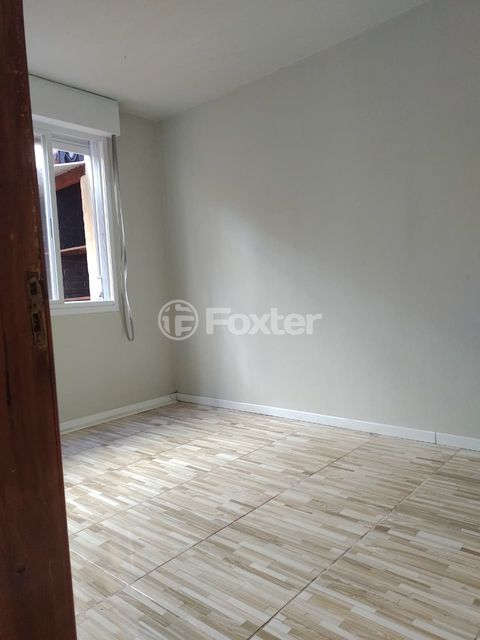 Image 7 - 916457