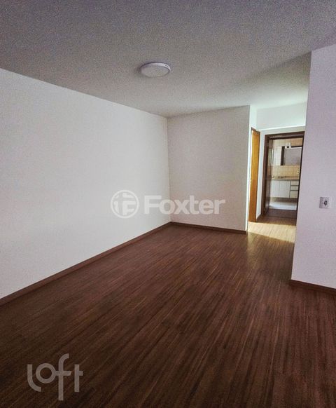 Image 4 - 916458