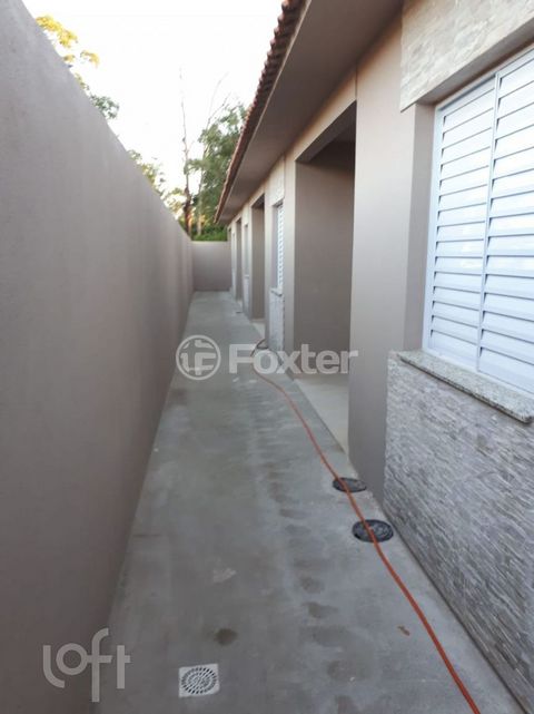 Image 4 - 916482