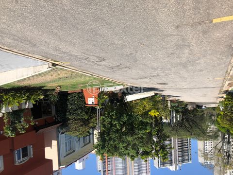 Image 9 - 916485
