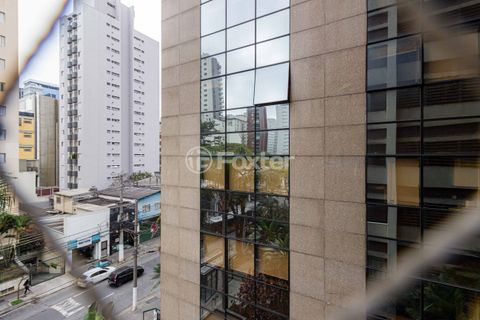 Image 11 - 916487