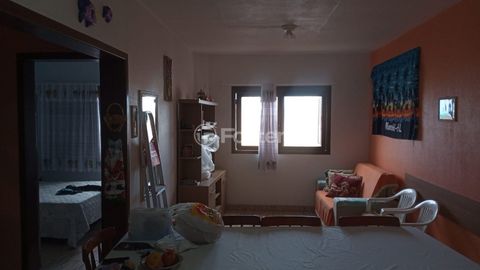Image 7 - 916512