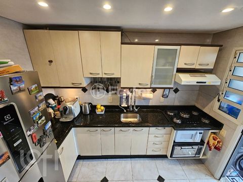 Image 7 - 916515