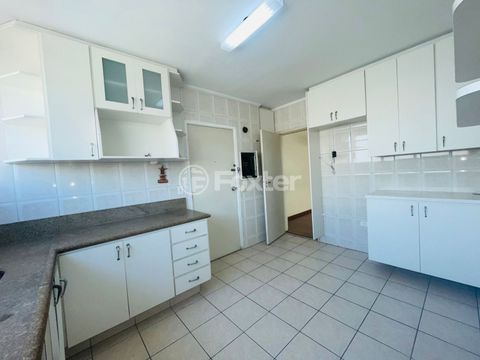 Image 3 - 916526