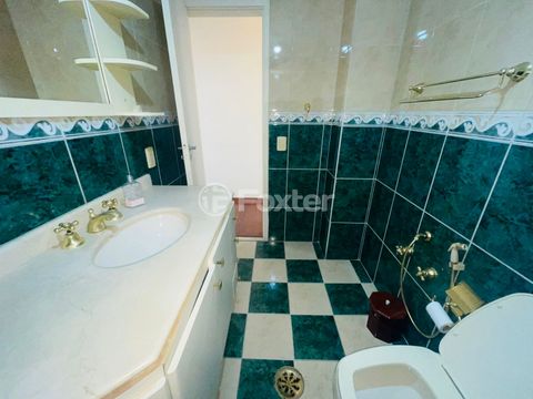 Image 7 - 916526