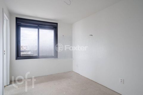 Image 7 - 916560