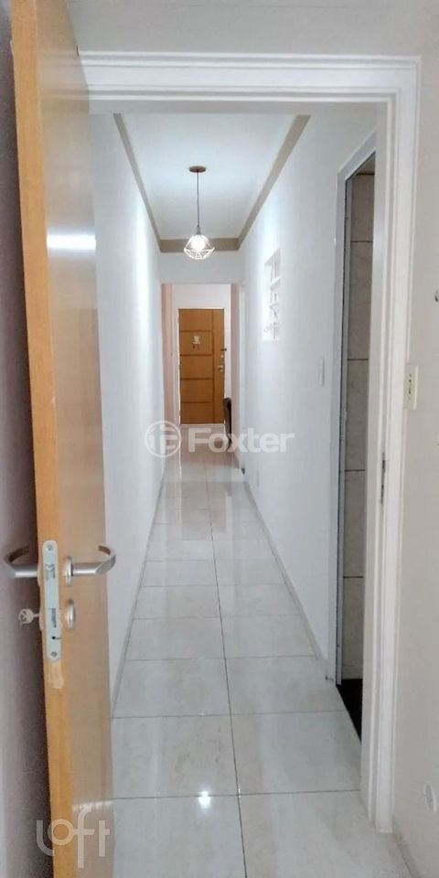 Image 6 - 916563