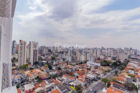 Image 6 - 916572