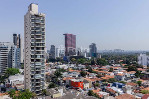 Image 18 - 916574