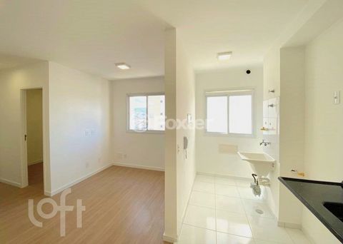 Image 4 - 916576