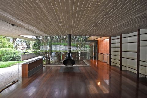 Image 16 - 916581