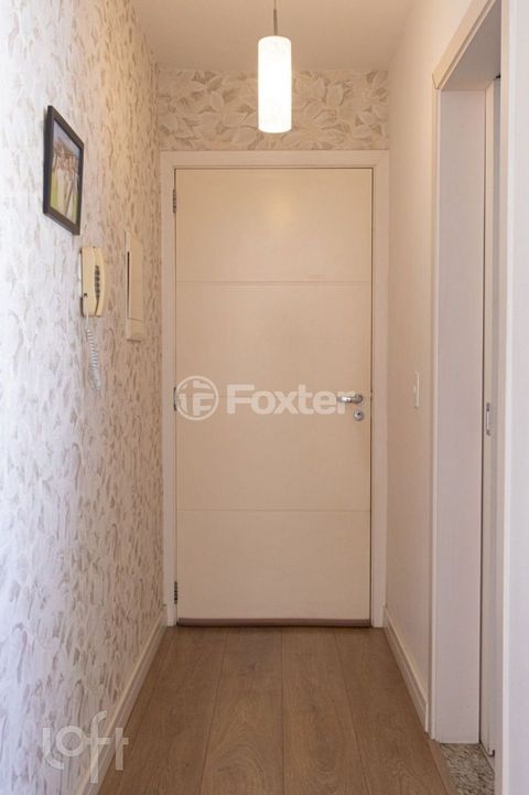 Image 7 - 916592