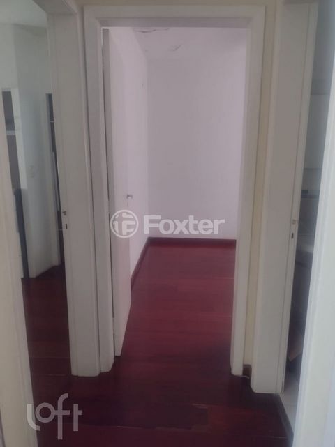 Image 5 - 916593