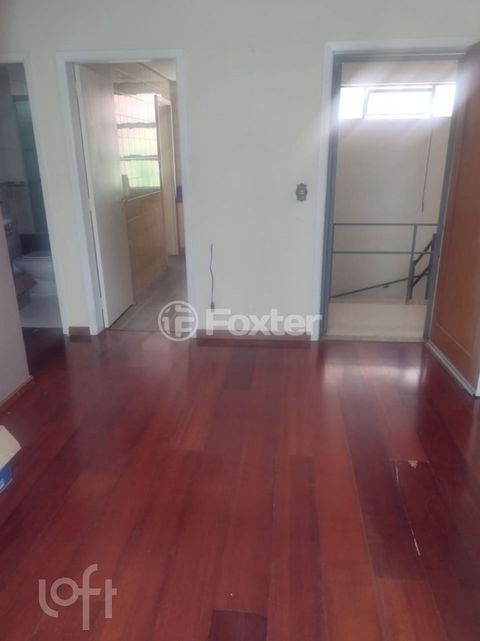 Image 8 - 916593