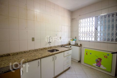 Image 5 - 916594