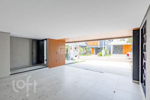 Image 1 - 916599