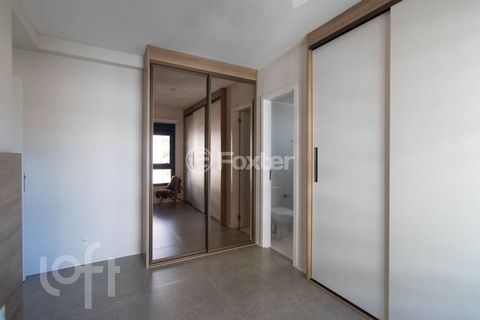 Image 7 - 916602