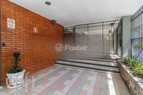 Image 4 - 916603