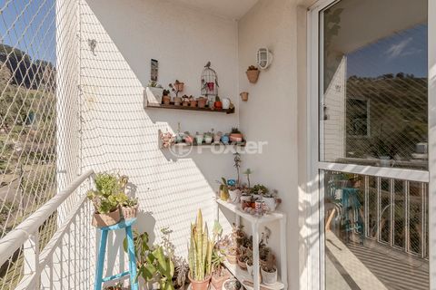 Image 17 - 916608
