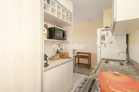Image 19 - 916608