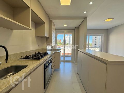 Image 3 - 916628