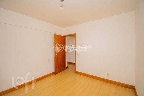 Image 7 - 916643