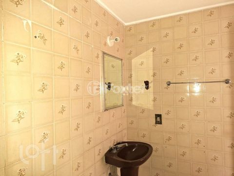 Image 7 - 916650