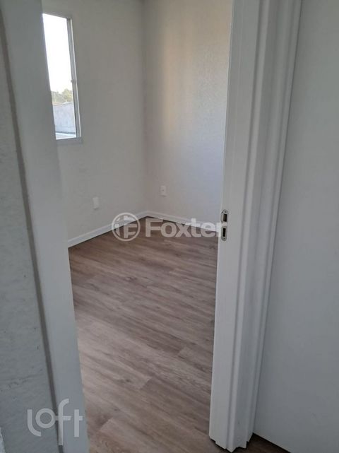 Image 4 - 916652