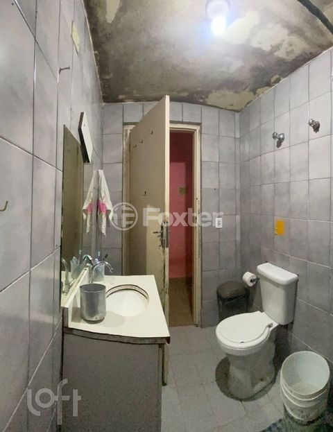 Image 7 - 916685