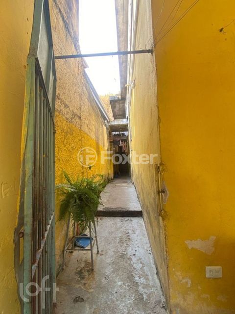 Image 11 - 916685