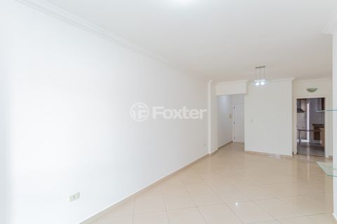 Image 6 - 916687