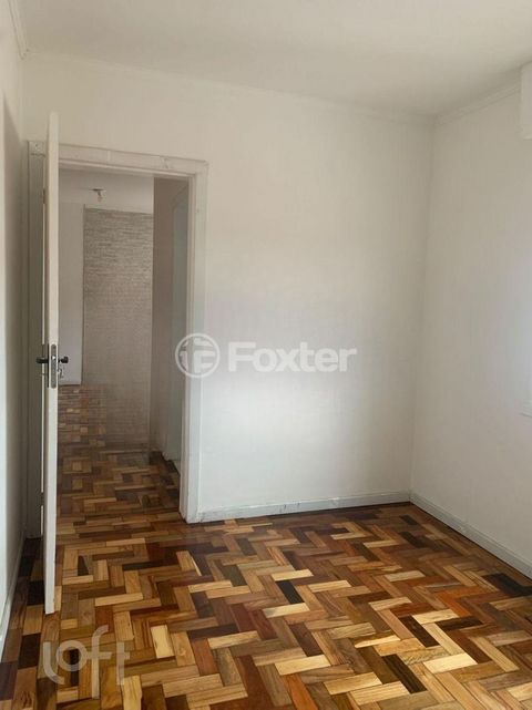 Image 7 - 916693