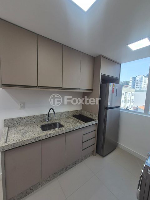 Image 8 - 916699