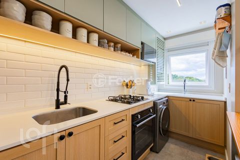 Image 17 - 916707