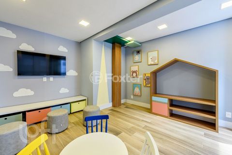 Image 3 - 916713