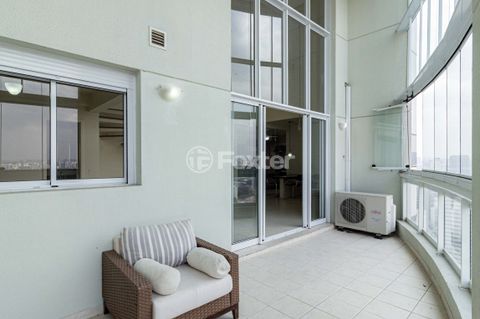 Image 1 - 916733
