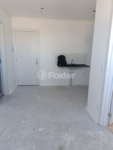 Image 4 - 916739