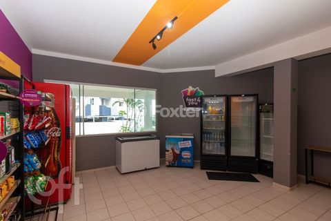 Image 11 - 916746