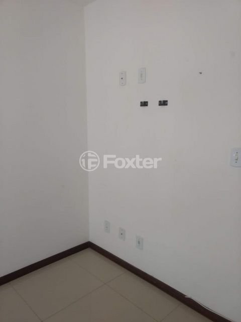 Image 2 - 916767